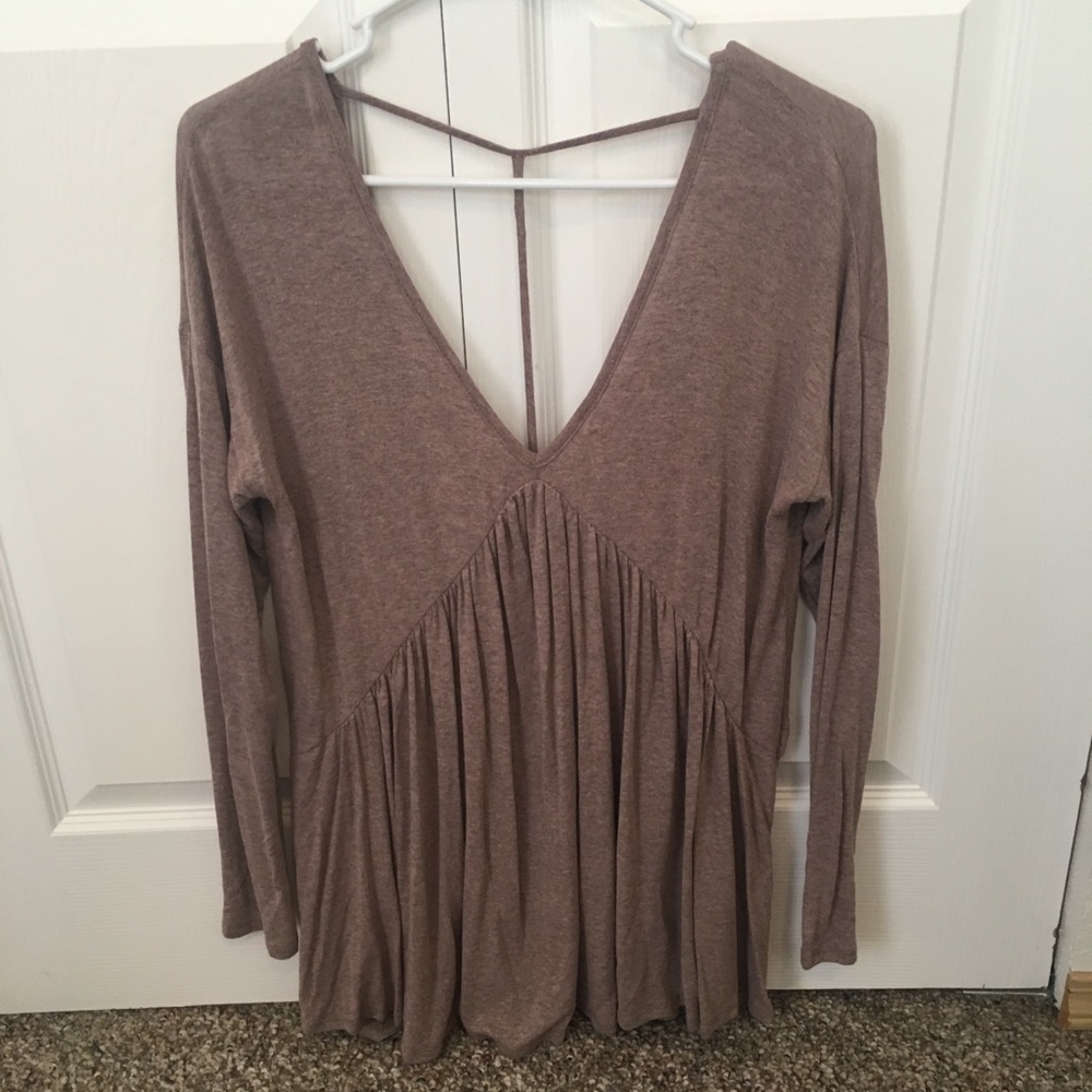 Long sleeve cross back top